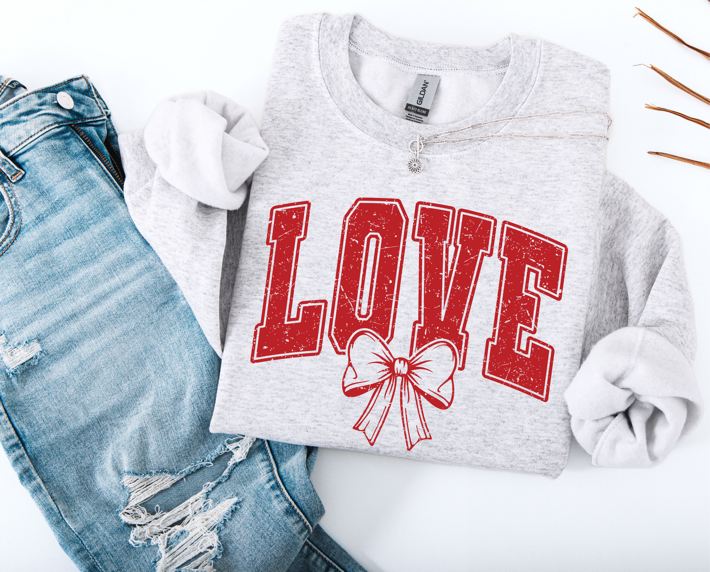 LOVE SWEATSHIRT